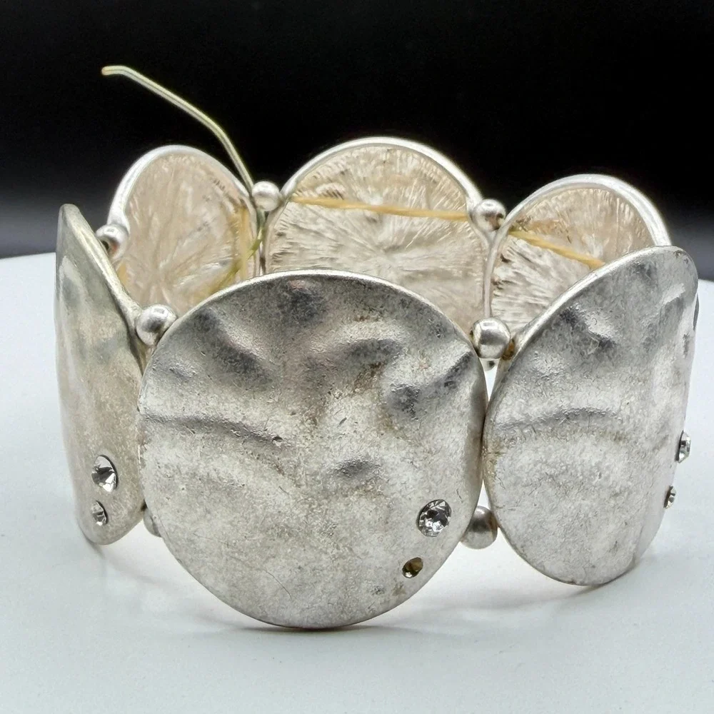 N/A bold silver